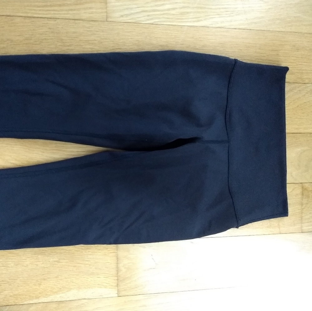 Lululemon Wunder Under 17"